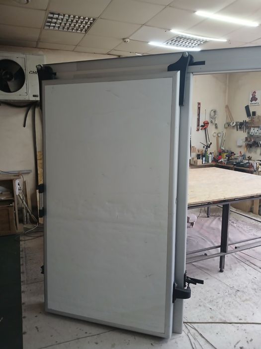 Вживані двері у холодну/морозильну камеру