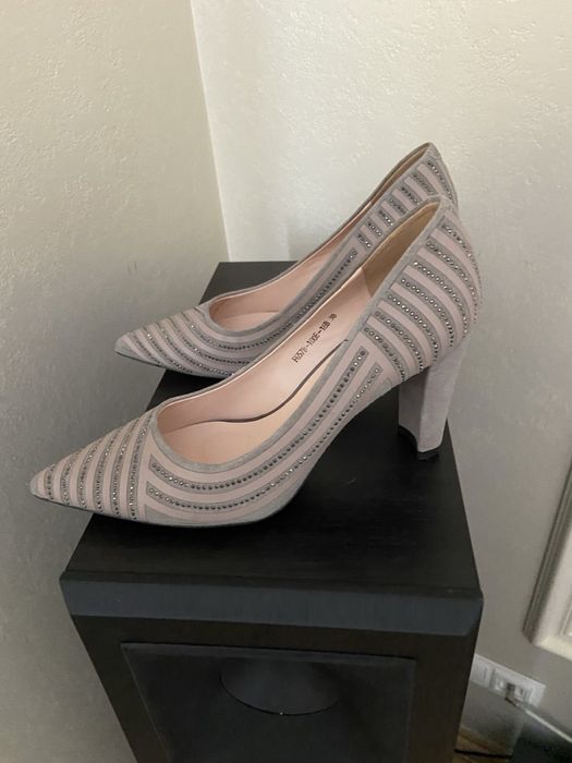 Туфлі жвночі на підборах !