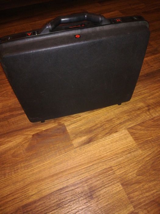 Samsonite чемодан.