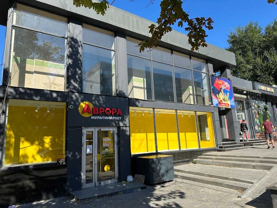 Оренда комерційного приміщення на червоній лінії