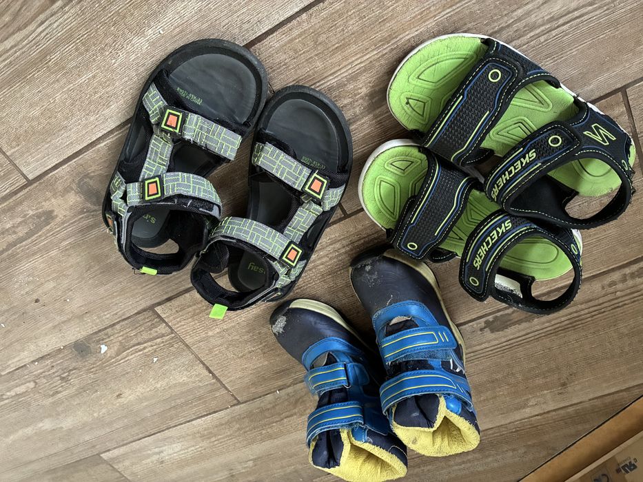 Віддам дитяче взуття на хлопчика безкоштовно