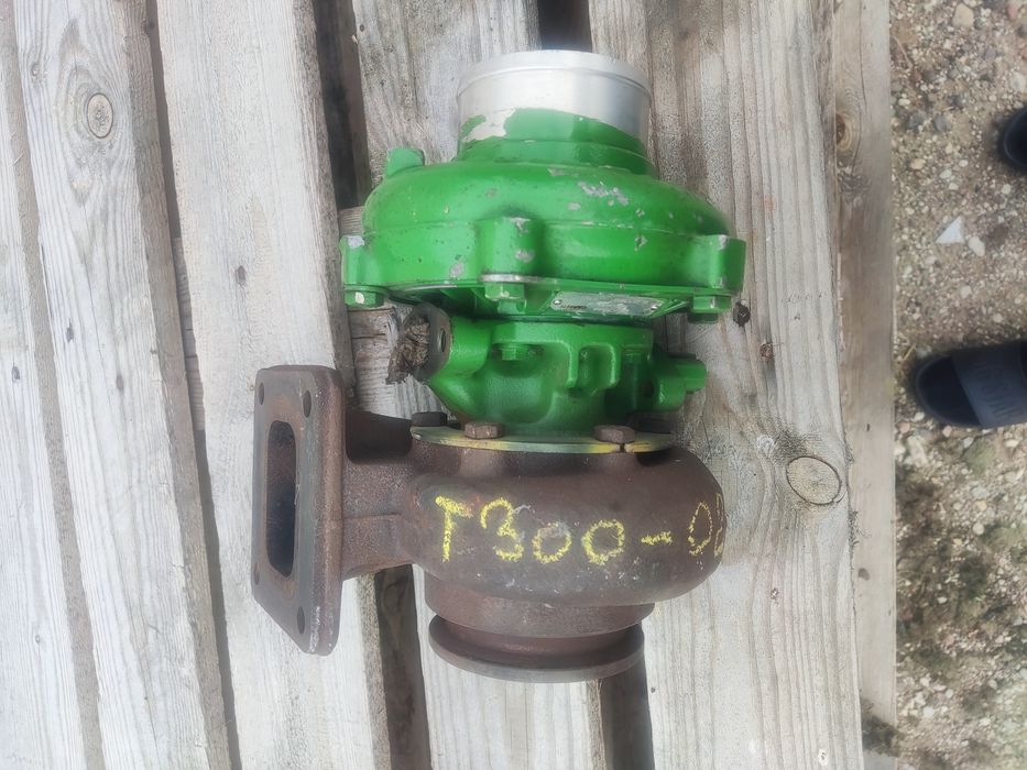 turbo sprężarka turbina T300 02 John Deere oryginał RE 47844