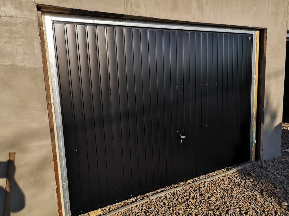 Brama garażowa uchylna 3000x2100 antracyt grafit brąz czarna uchył