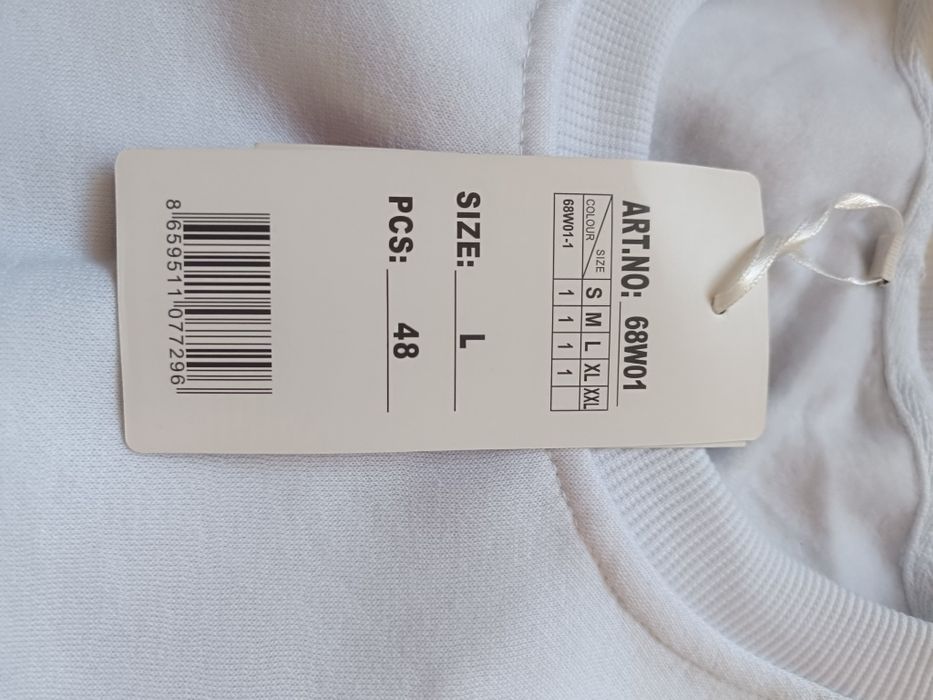 Bluza  dresowa L biała nowa