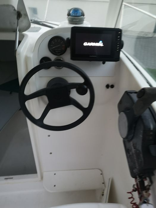Łódź kabinowa    Merry Fisher 530  pilot house