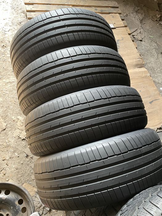 235/55 R19 Hankook (4шт.) 2022 рік.