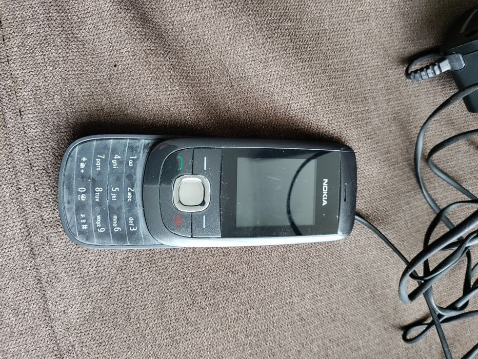 Telemóvel Nokia + carregador Nokia