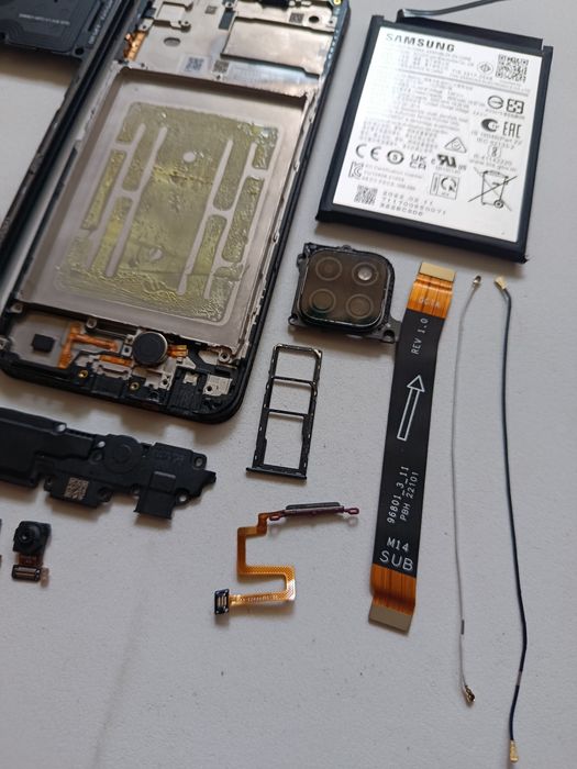 Samsung A22. 5g запчастини