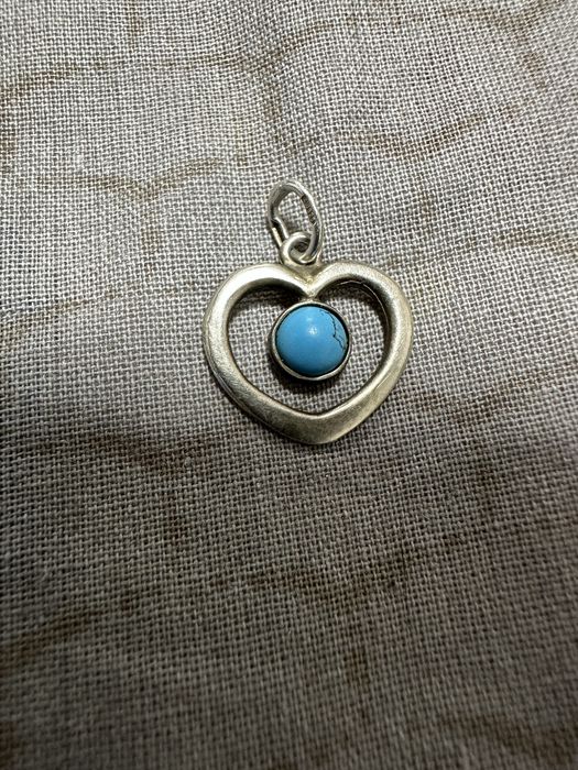 Срібна підвіска