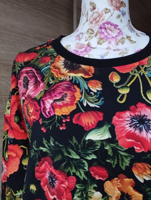 Bluzka damska w kwiaty