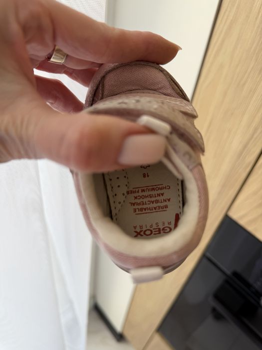 Кросівки  Geox для дівчинки