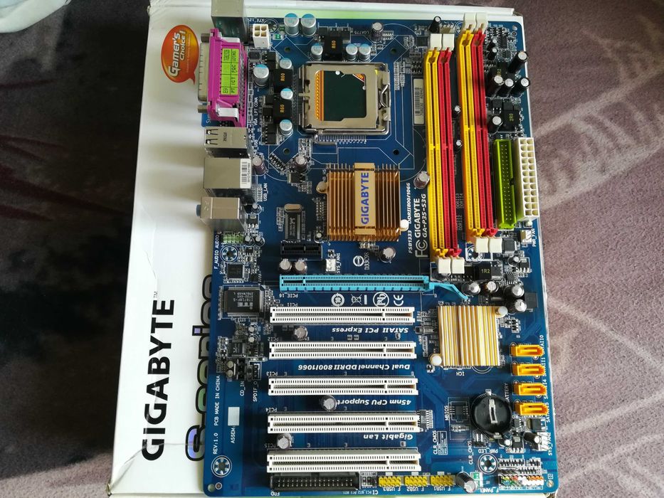 Плата MSI FM2-A85XMA-E35 (не робоча)