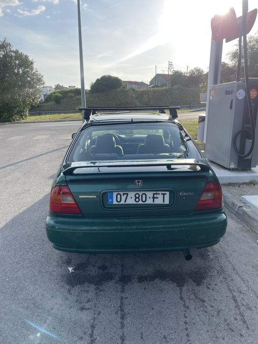 Honda Civic 1995 em bom estado – económico e fiável