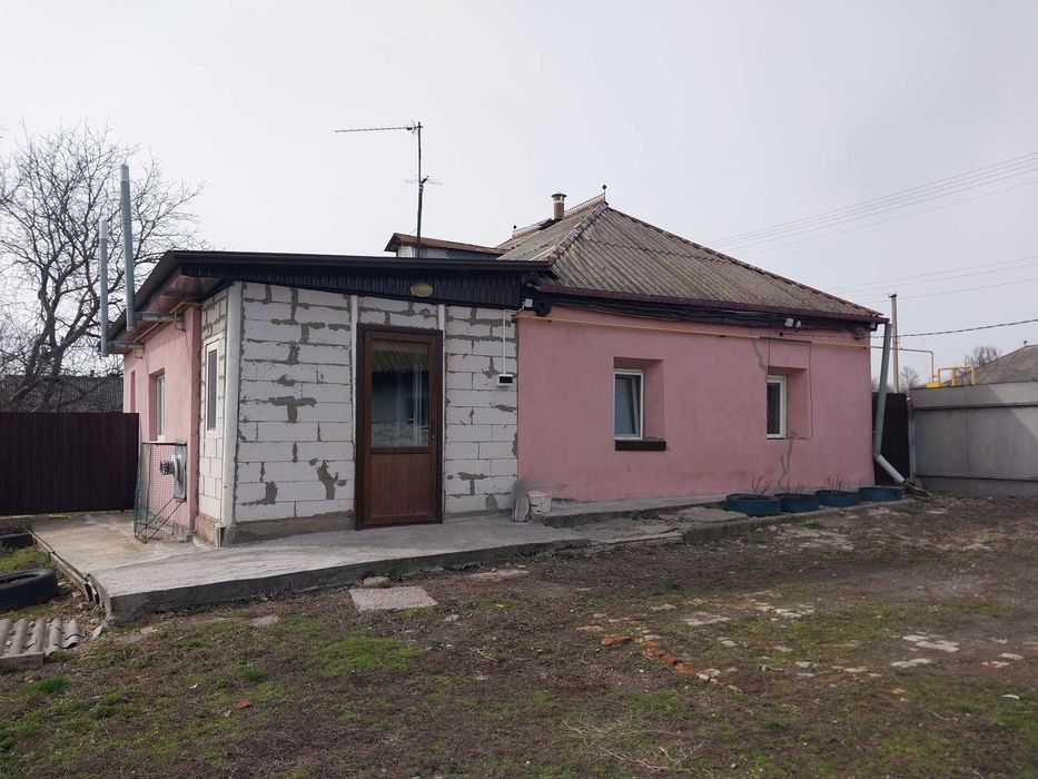 Продам  будинок з ремонтом меблями та технікою Вільне
