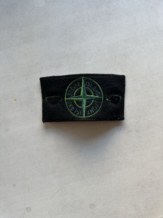 Stone island off dye