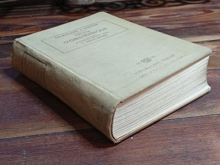 Livro “Précis d’Obstétrique”