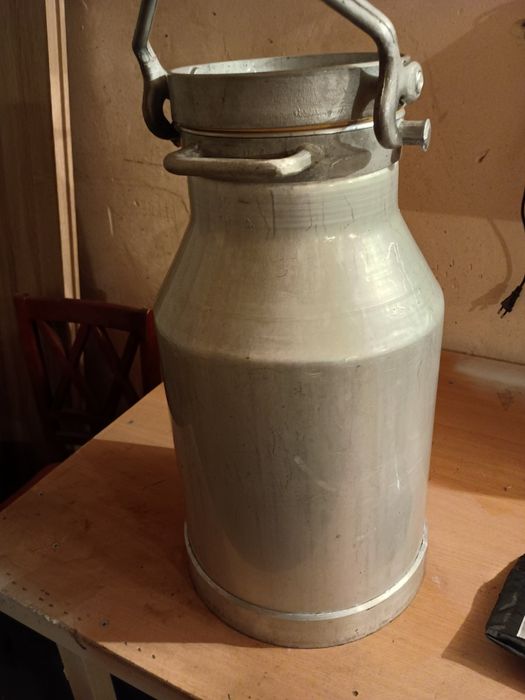 Sprzedam kanę aluminiowa 25l do miodu mleka