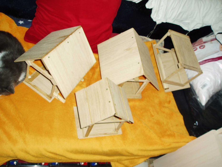 продам кормушки для птахив