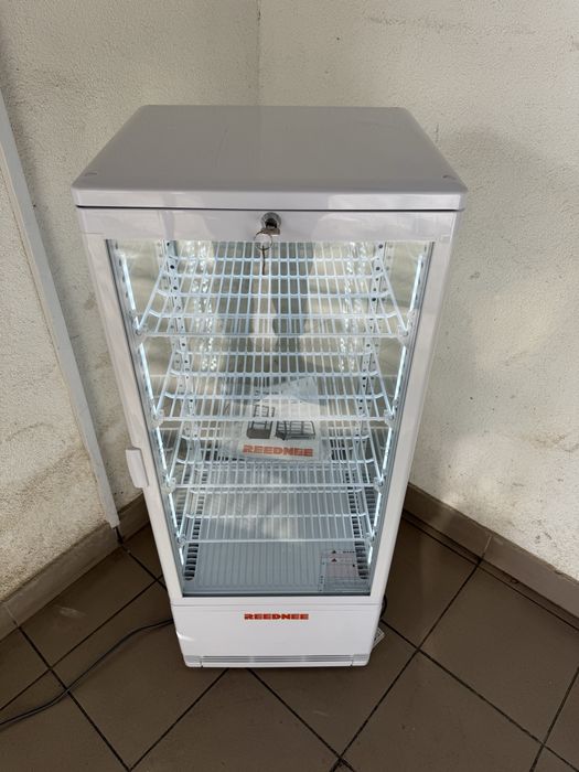 Холодильна Вітрина Кондитерська-Десертна REEDNEE Німеччина !!!