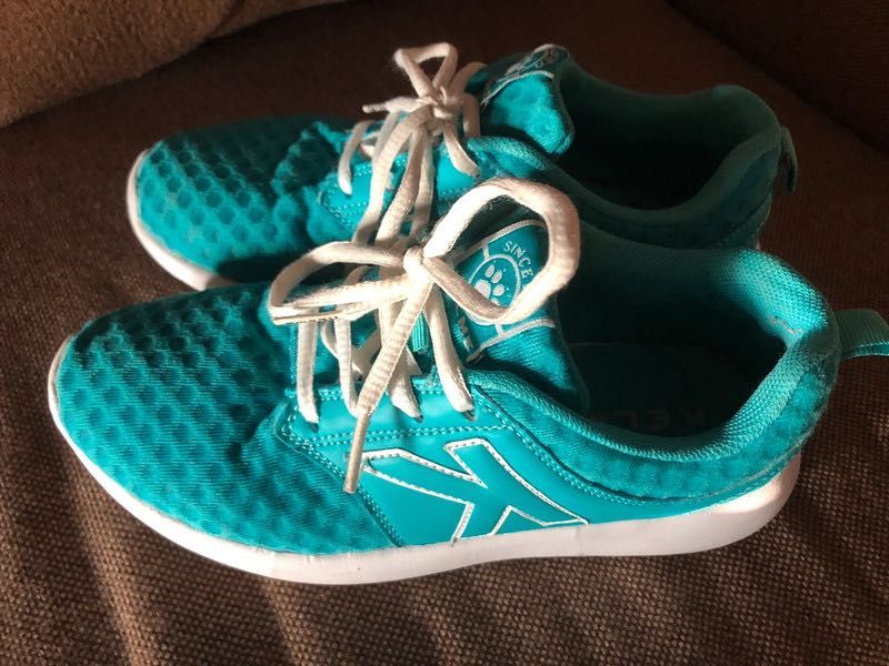 KELME - Sapatilhas de desporto - 36