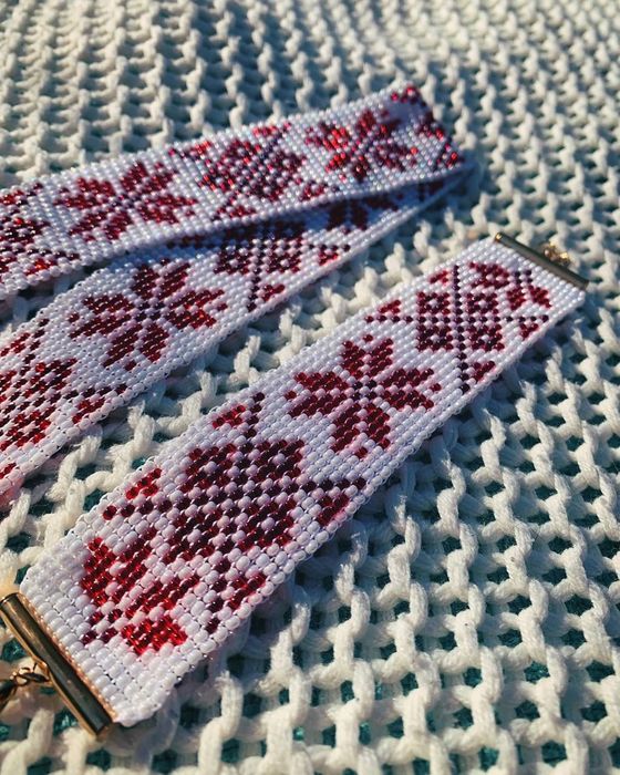 Комплект прикрас чокер та браслет з бісеру ручної роботи