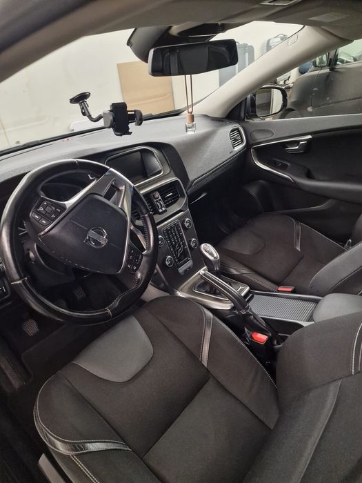 Volvo V40 Momentum 2013
