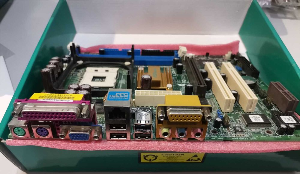 Vendo Motherboard ASRock GE PRO-M2
