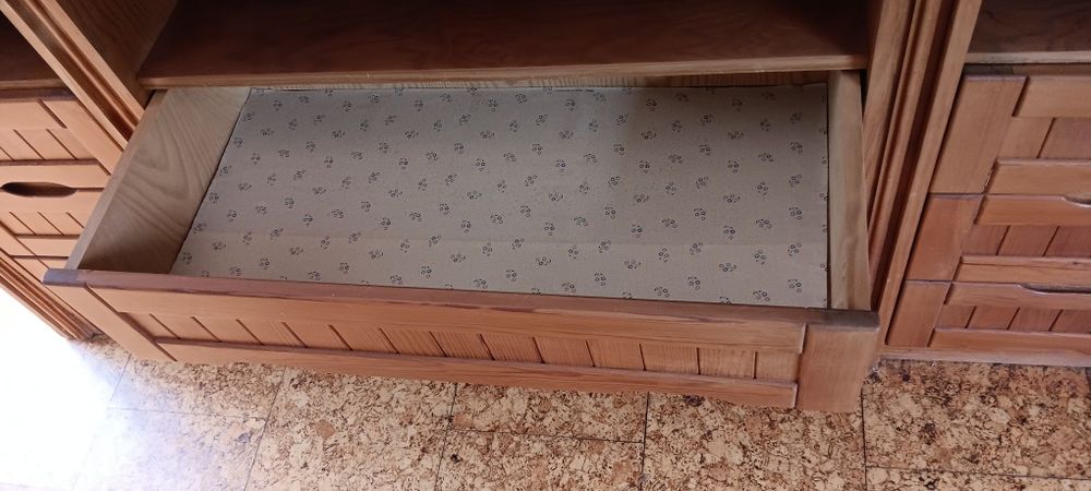 Móvel cristaleira de sala