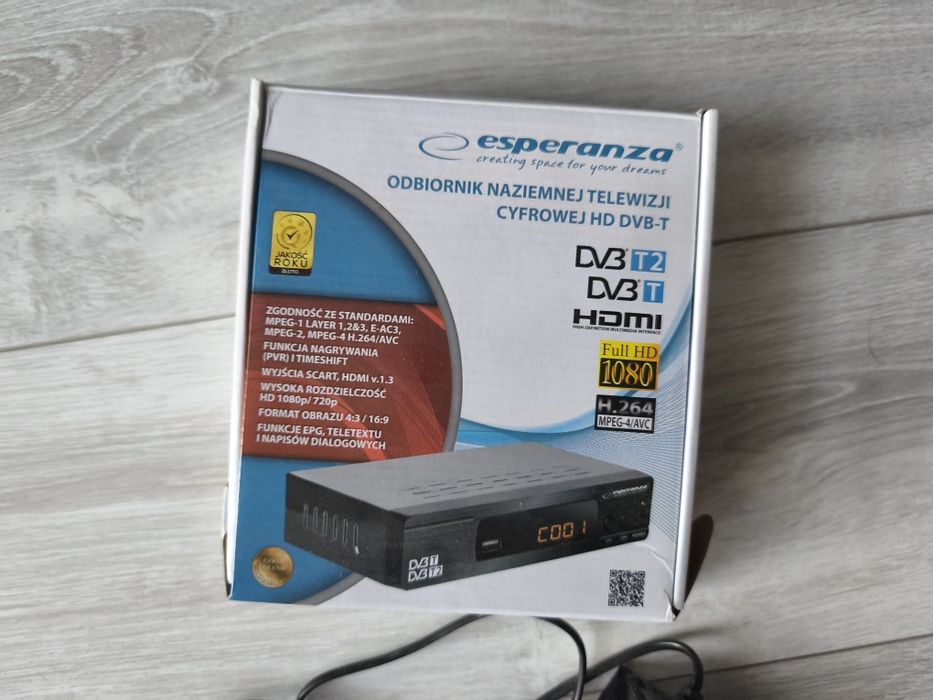 Tuner DVB-T2 + antena tv naziemnej