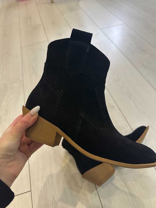 Козаки чорні замшеві 38 40