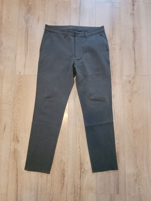 Spodnie męskie marki Reserved