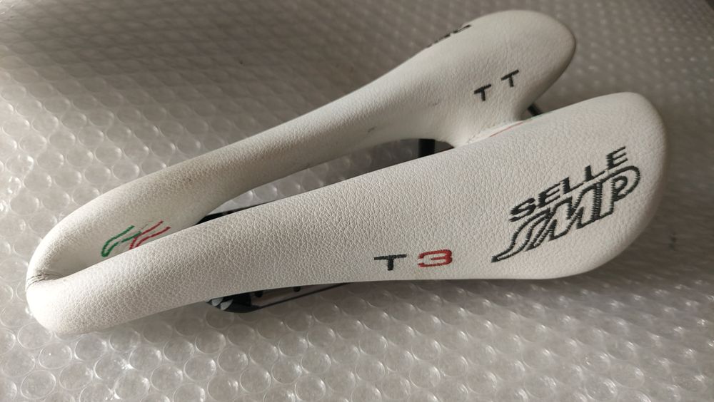 Selins  SMP 4 teste e TT Selle Italia T3 novo