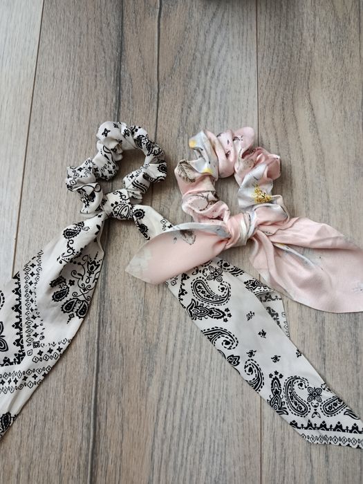 Резинки для волосся