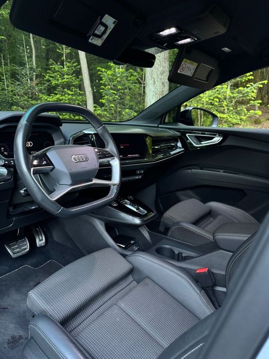 Авто Audi q4 sportback e-tron