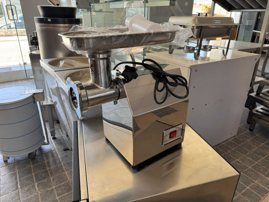 ACM1621 - Picador de Carne Elétrico 120kg/h - NOVO