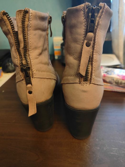 Zara erepons efektowne buty  botki   r.38/39 przód cieniowany