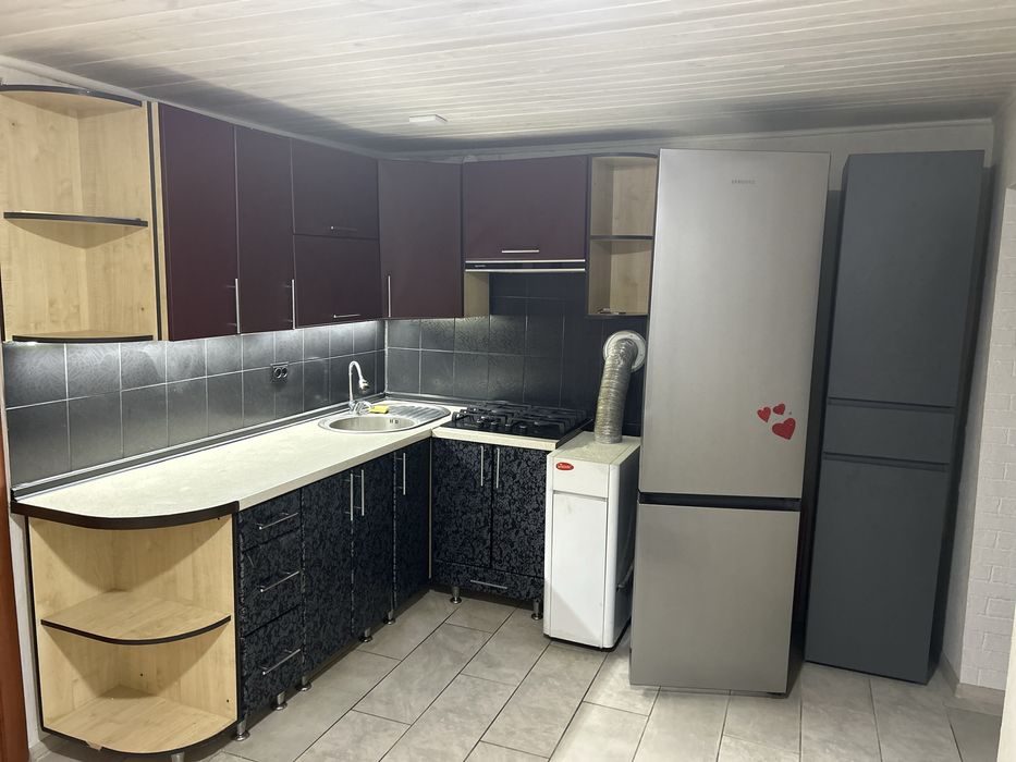 Продам квартиру (частину будинку)