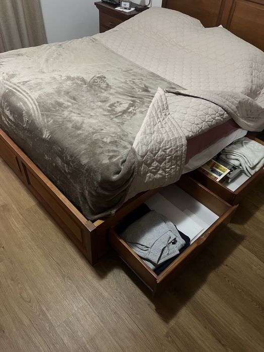 Cama com gavetões + 2 moveis p/arrumação