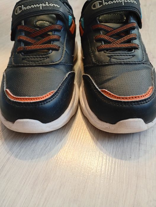 Buty Champion rozm. 31 świecące