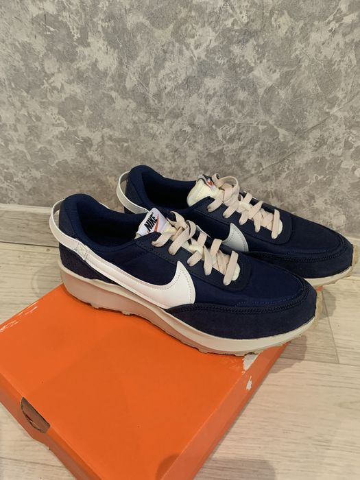 Кросівки чоловічі