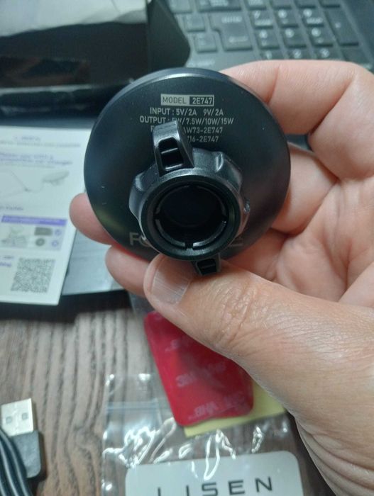 LISEN Suporte Telemóvel Magnético com Carregamento Sem Fios 15W