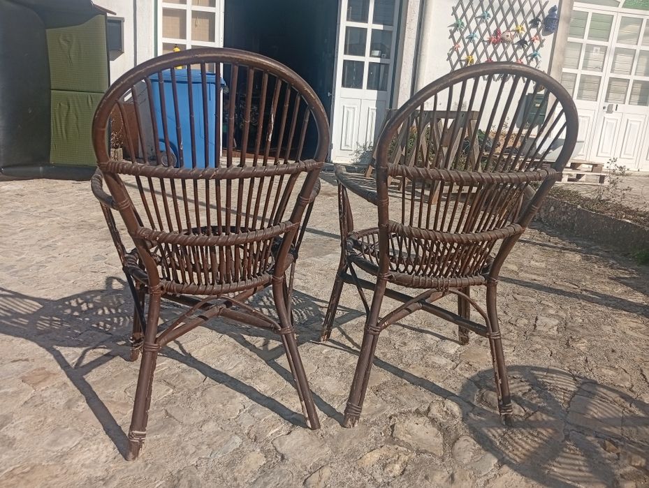 Conjunto de jardim em vime e bambu