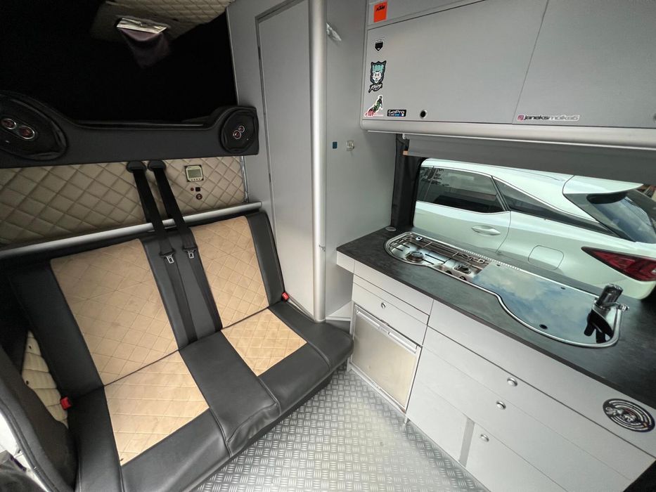 Kampervan motocross Peugeot Boxer 3.0D 2012