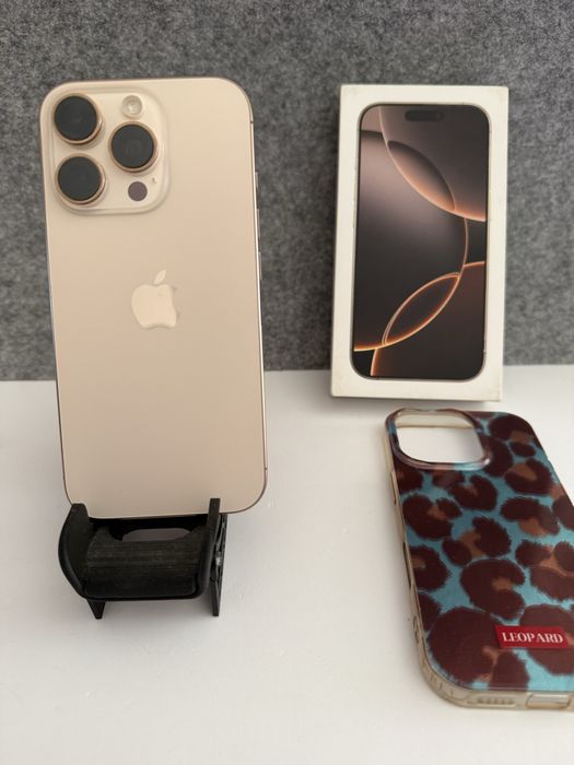 Troco/Vendo Iphone 16 Pro 256GB Desert titanium