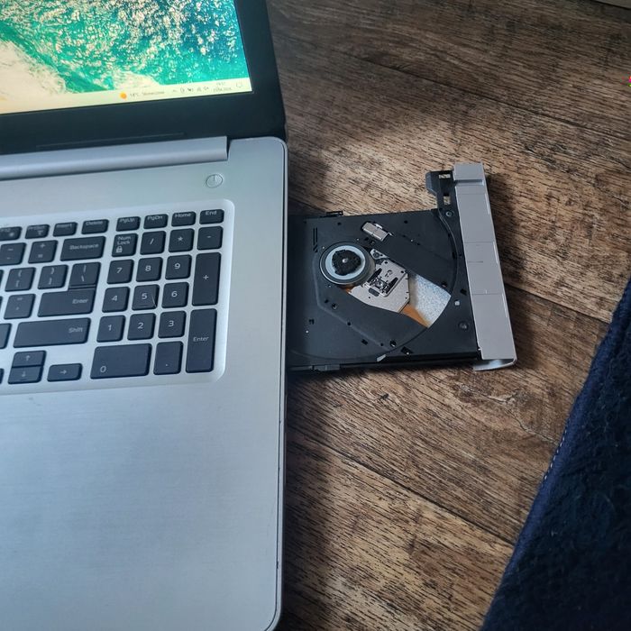 Laptop Dell P35E sprawny