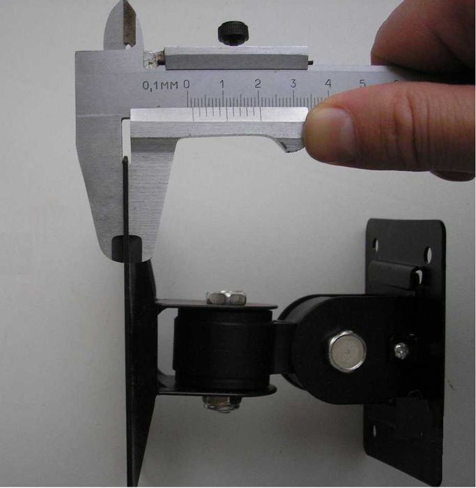 Настенный кронштейн с наклоном и поворотом. Новый.