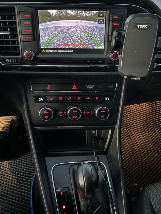 Автомобіль SEAT Leon 2015 року