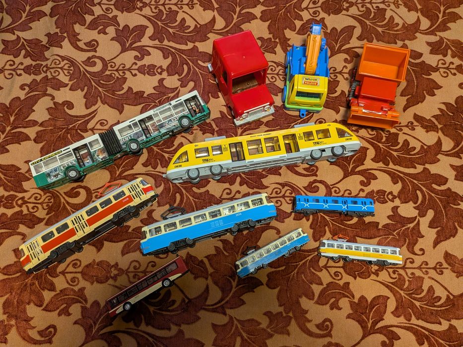 Продам транспорт  тролейбус, трамвай , метро, автобус кран, ексковатор