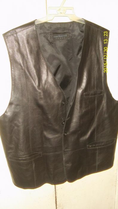 Продам жилетку фирмы Cacharel Homme оригинал