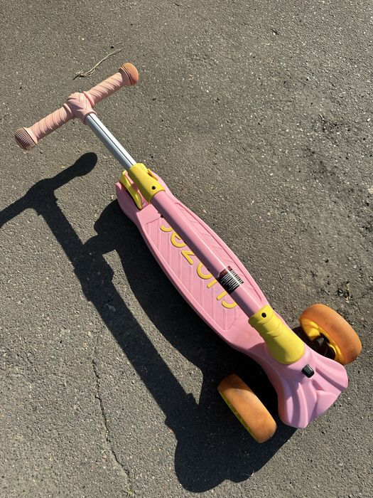 продам самокат дитячий